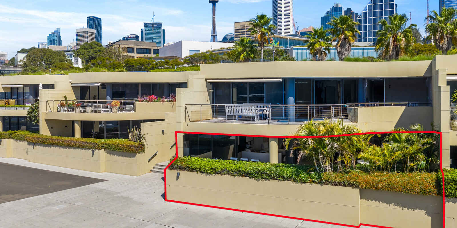 10/10 Lincoln Crescent Woolloomooloo