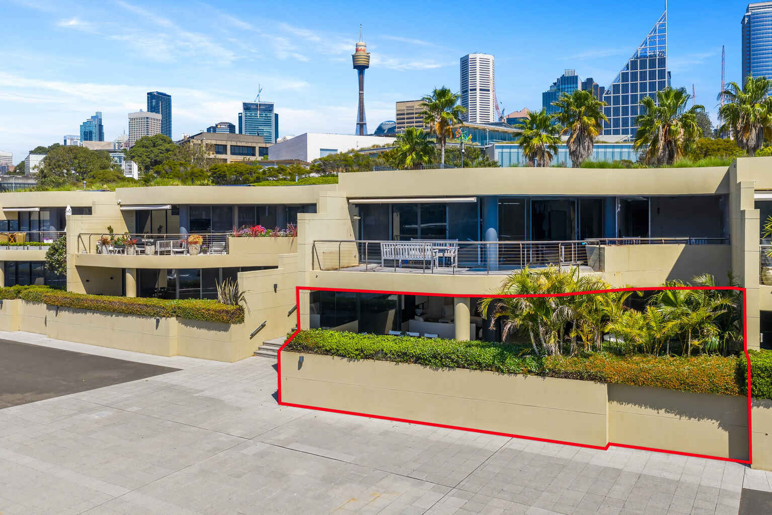 10/10 Lincoln Crescent Woolloomooloo