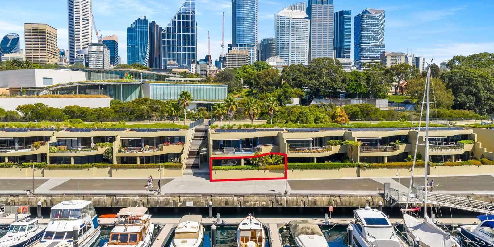 10/10 Lincoln Crescent Woolloomooloo
