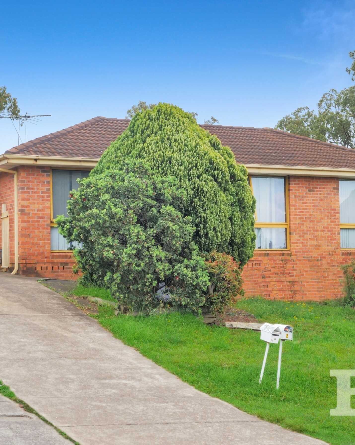 10 and 10A Griffiths Place Eagle Vale, Vale - Thumbnail 2