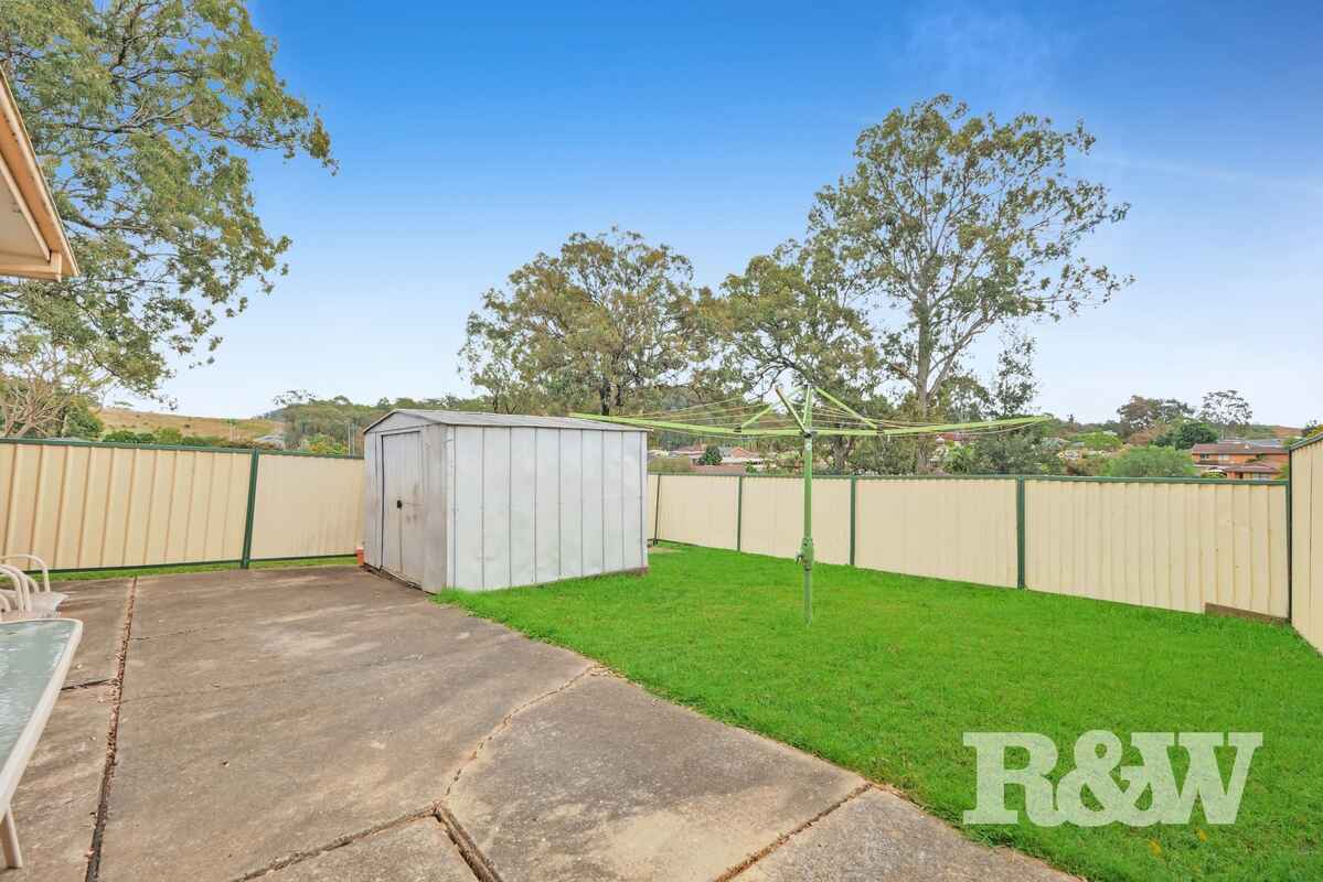 10 and 10A Griffiths Place Eagle Vale