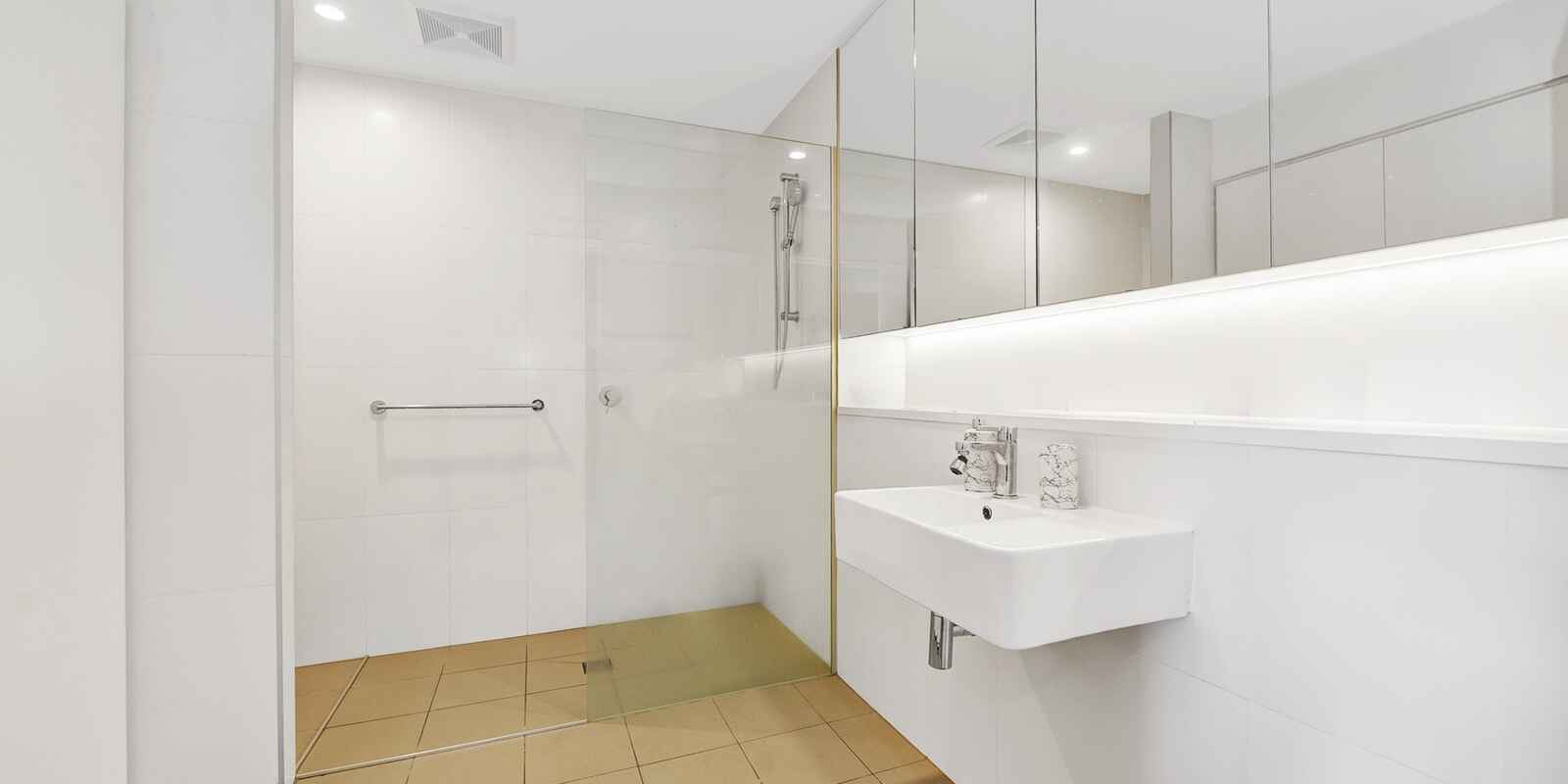 708/27C North Rocks Road North Rocks