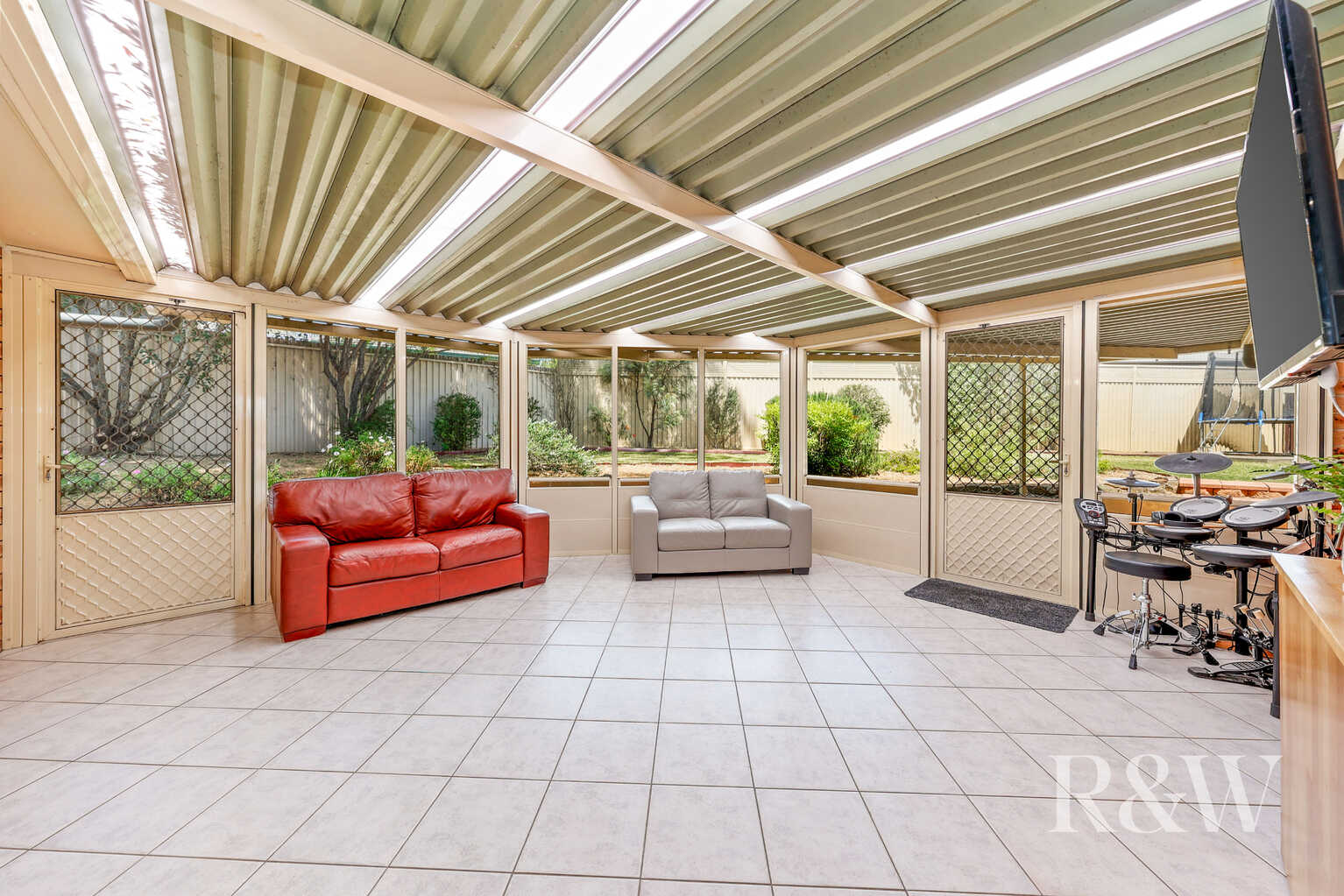 5 DELAUNAY STREET Ingleburn 5 DELAUNAY STREET Ingleburn