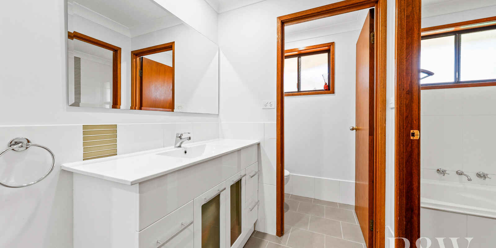 5 DELAUNAY STREET Ingleburn