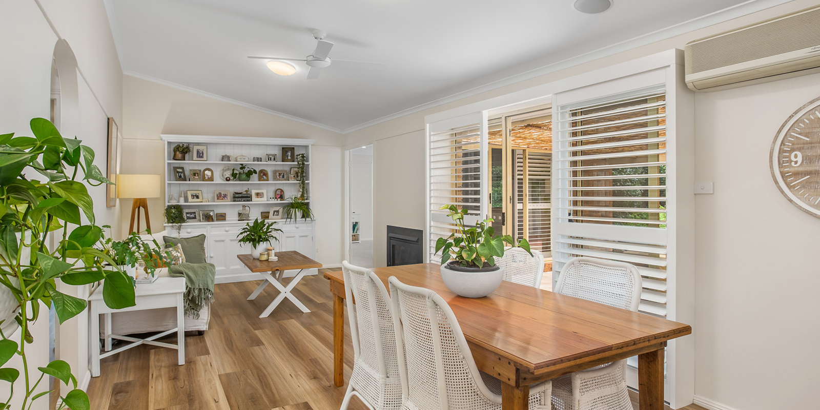 71 Middle Road Exeter