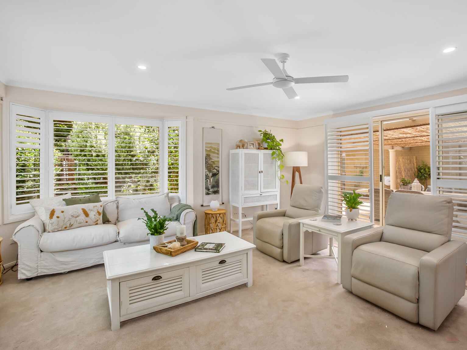 71 Middle Road Exeter