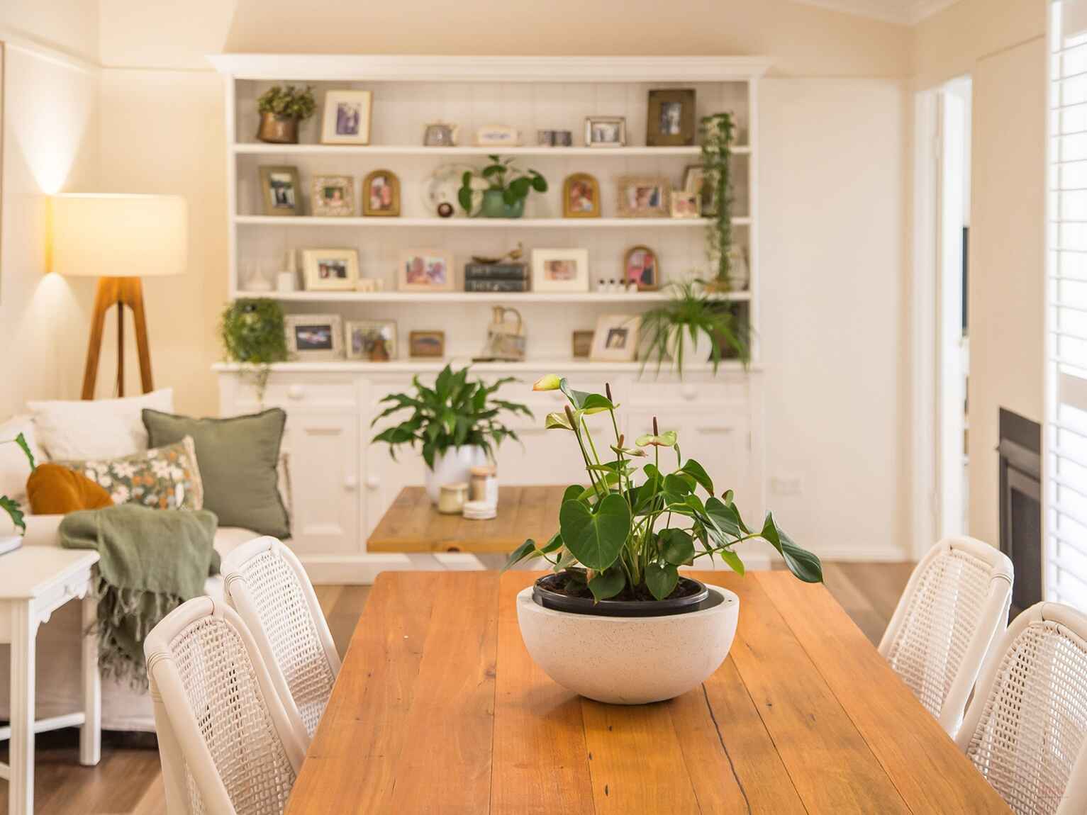 71 Middle Road Exeter