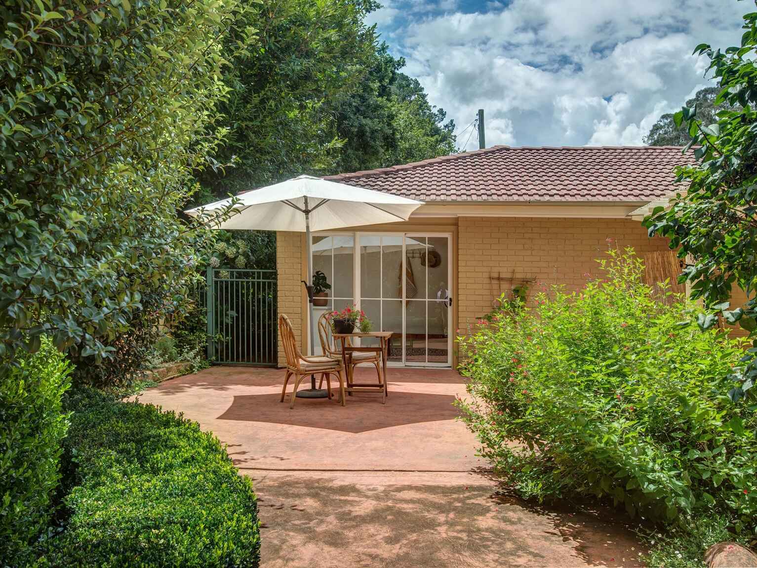 71 Middle Road Exeter