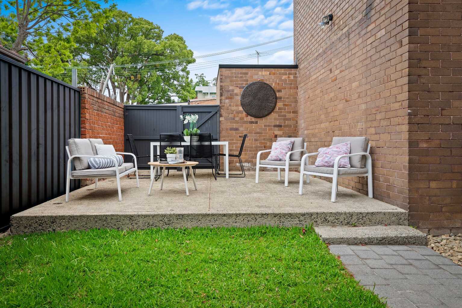 2/52 Henson Street Summer Hill 2/52 Henson Street Summer Hill