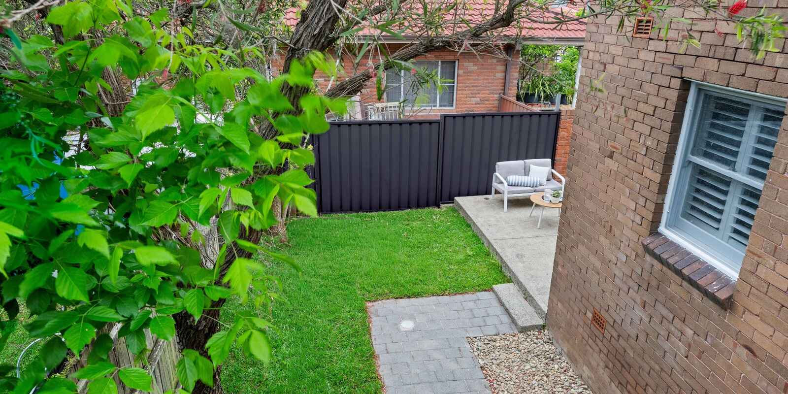 2/52 Henson Street Summer Hill