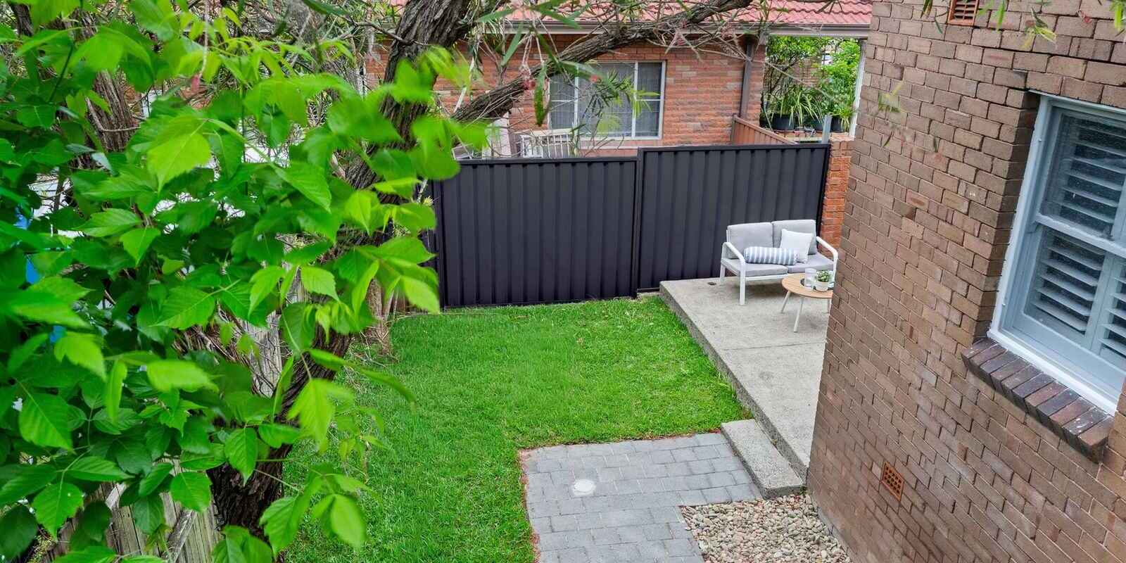 2/52 Henson Street Summer Hill