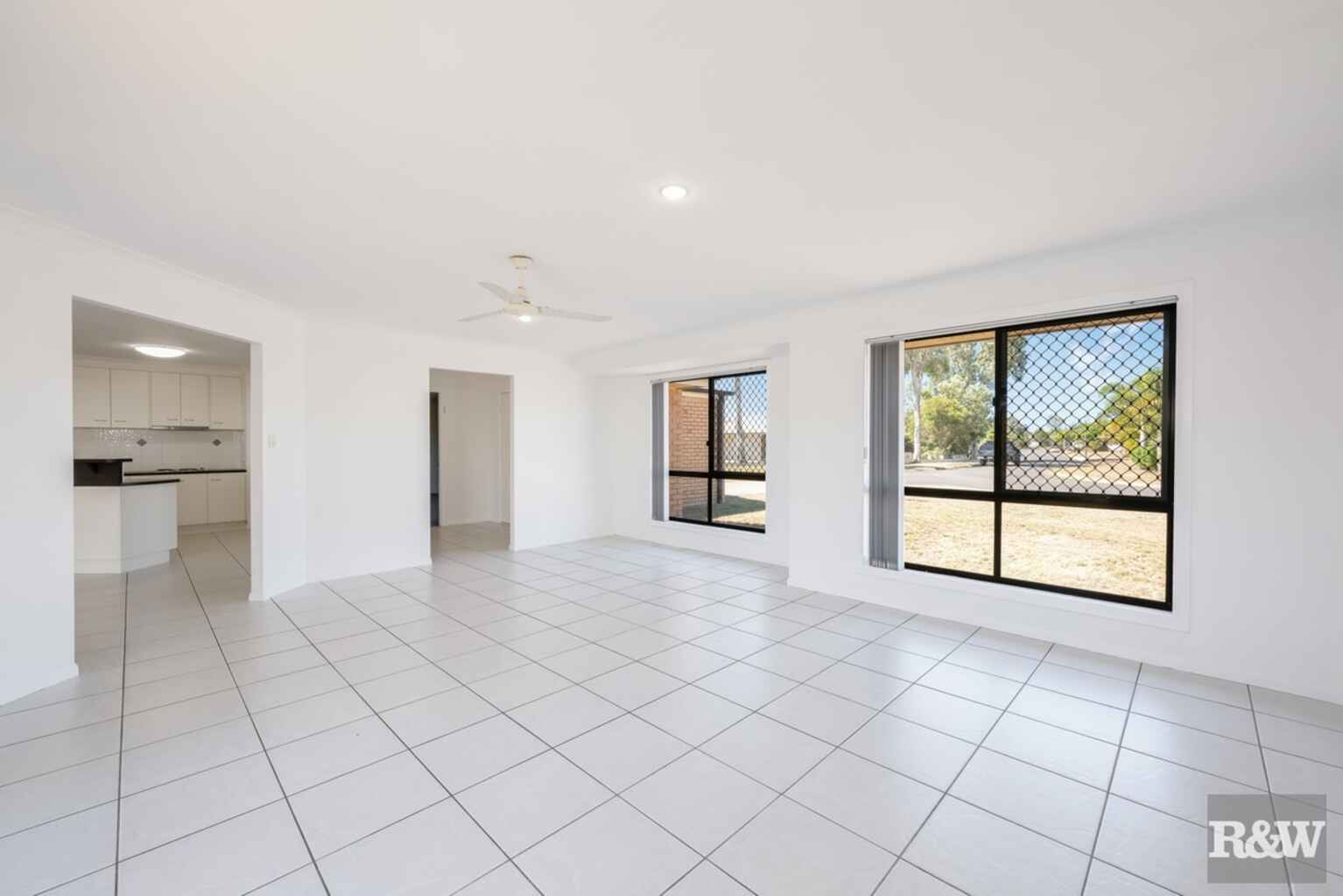 33 Acacia Street Moore Park Beach 33 Acacia Street Moore Park Beach