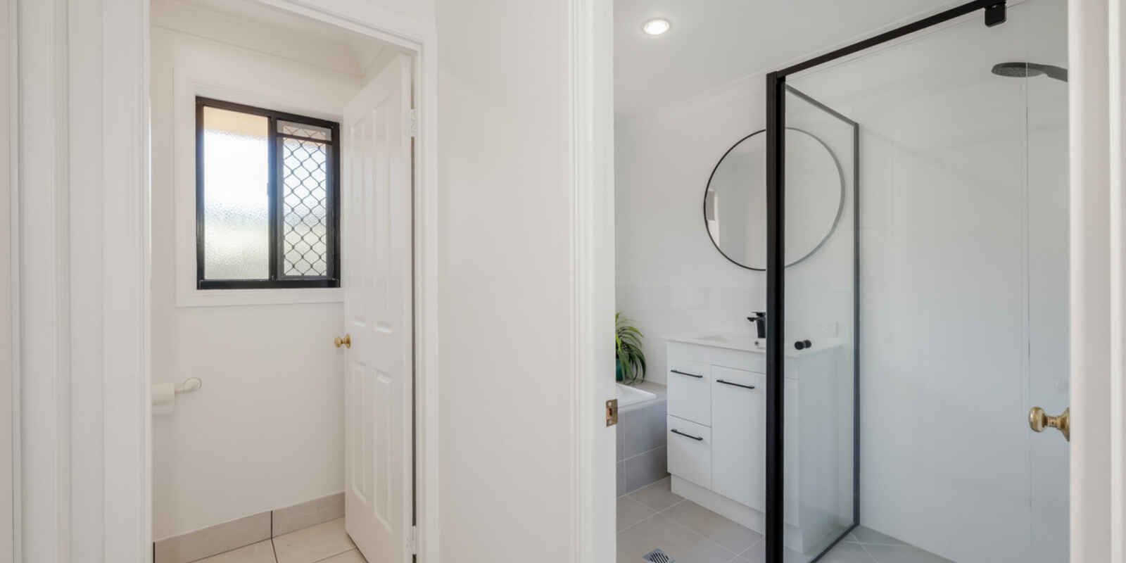 33 Acacia Street Moore Park Beach