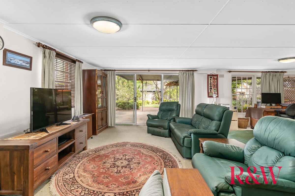 2 MYALL ST Concord West