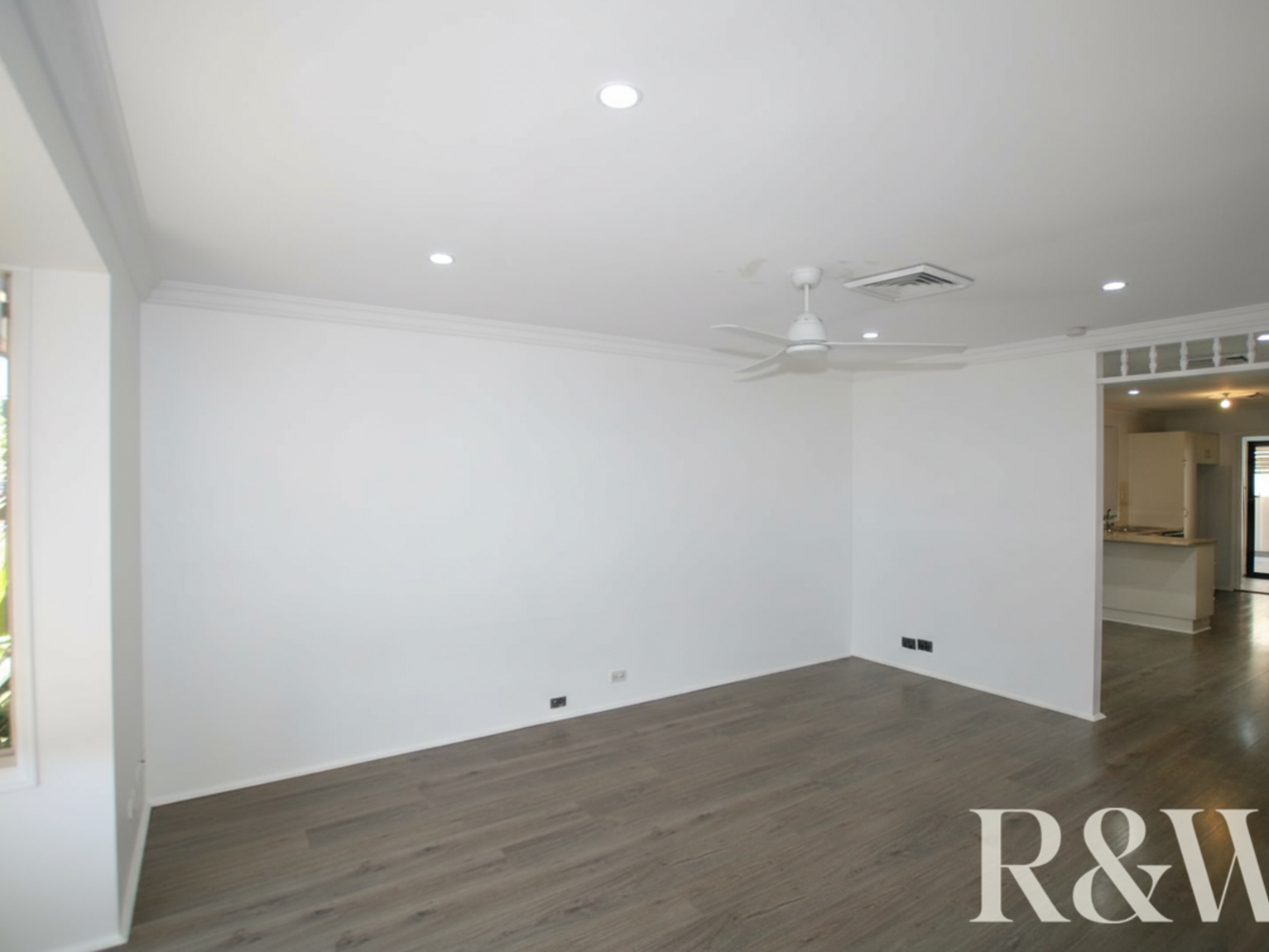 18 Rathmore Circuit Glendenning