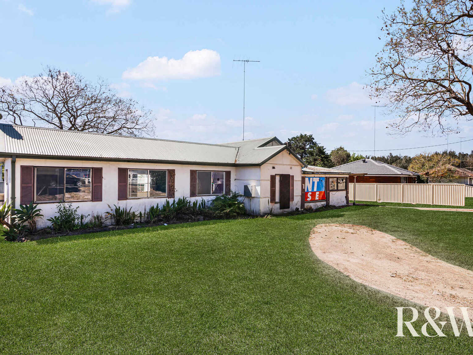 10 Mulgoa Road Regentville