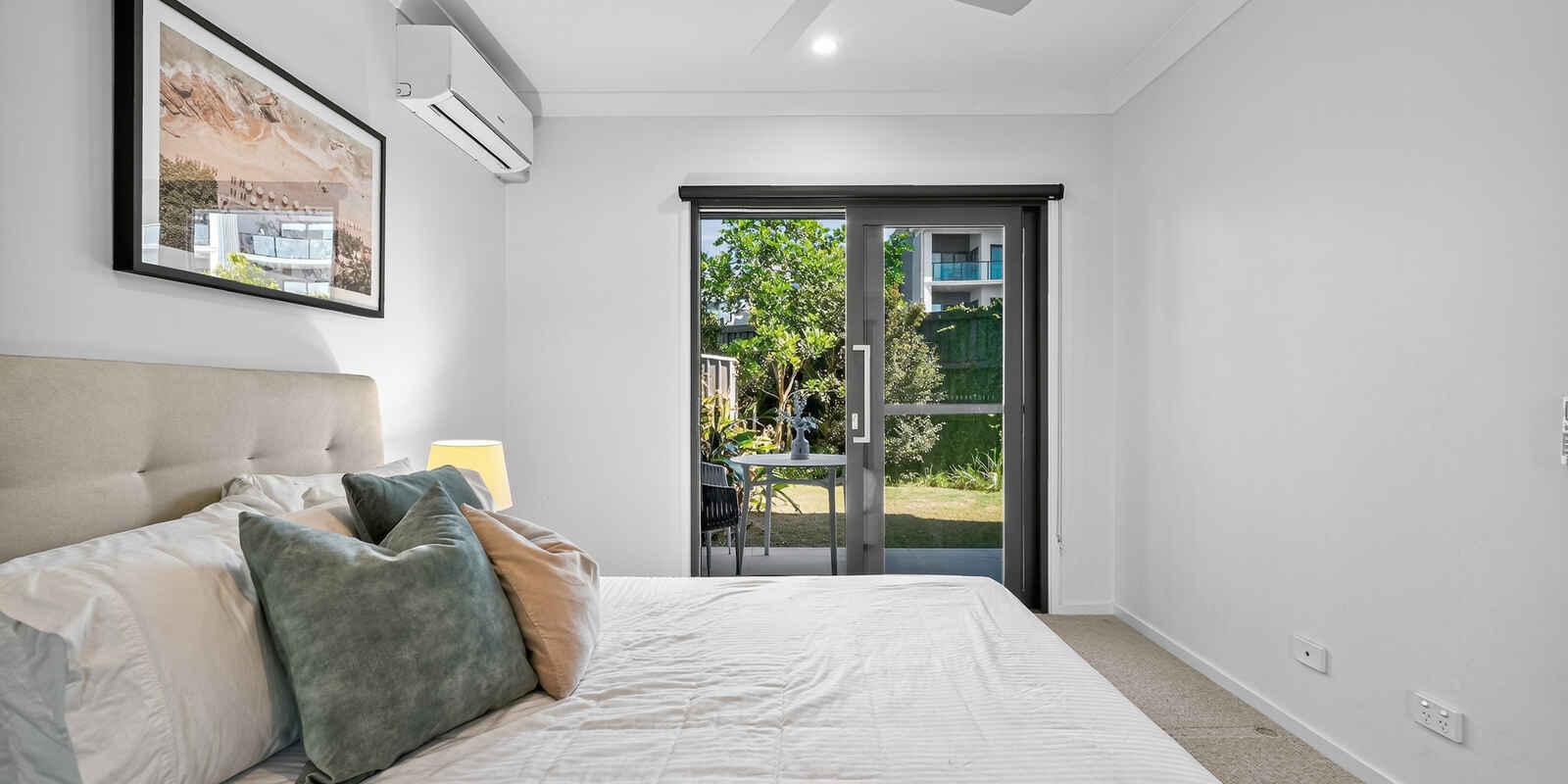 57 Delta Circuit Hope Island