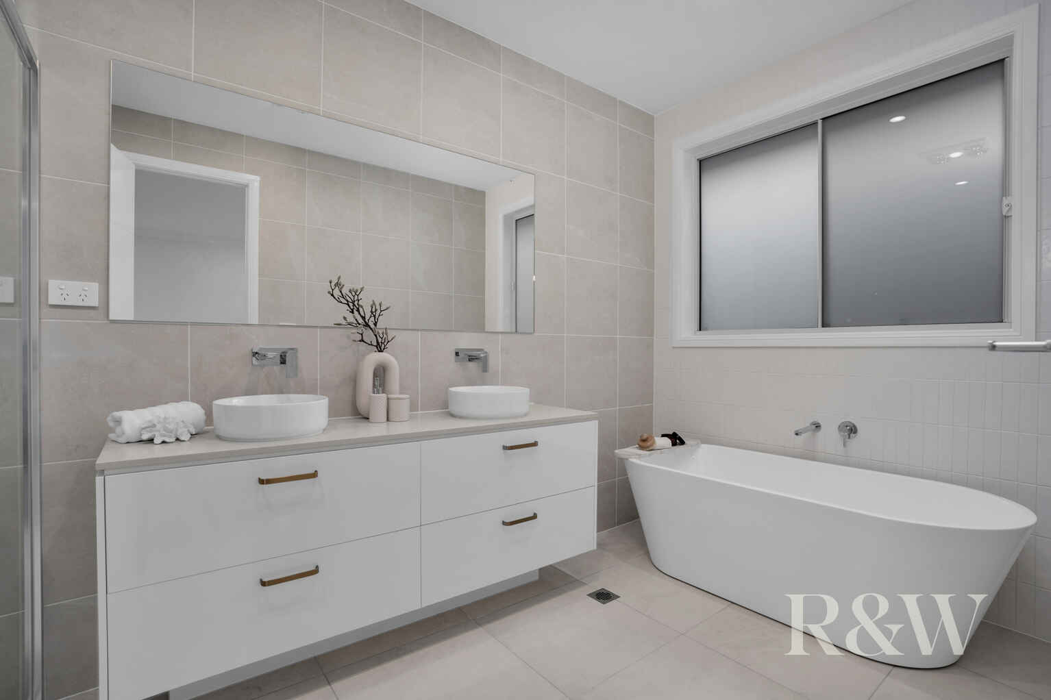 14 BRONZEWING STREET Tahmoor 14 BRONZEWING STREET Tahmoor