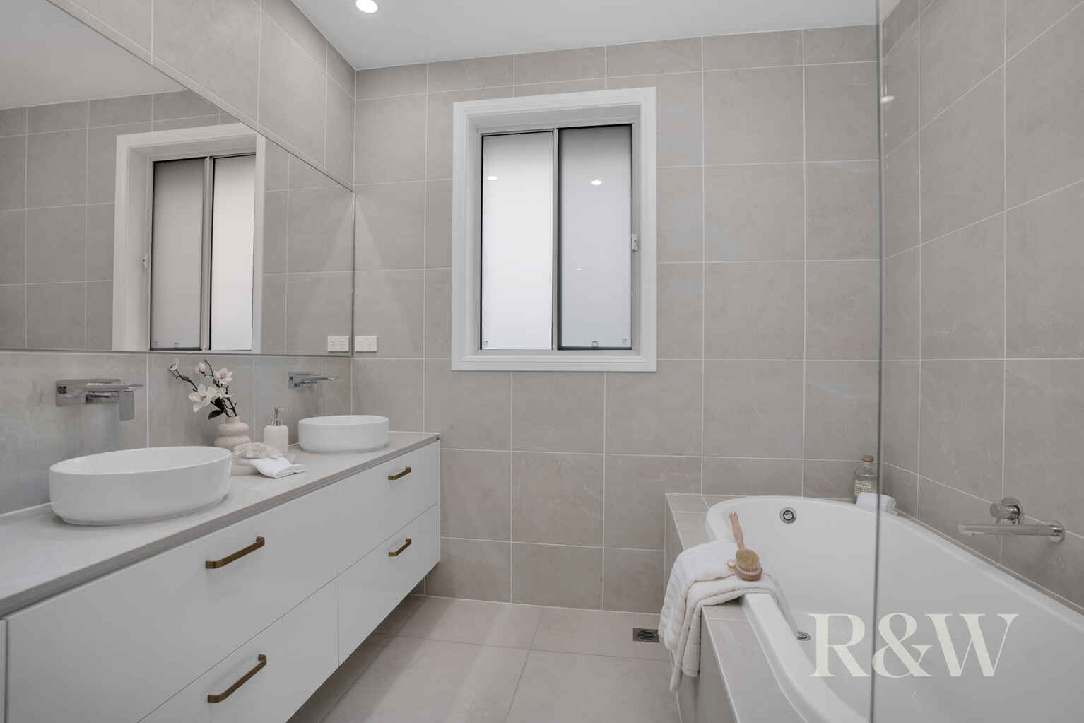 14 BRONZEWING STREET Tahmoor 14 BRONZEWING STREET Tahmoor