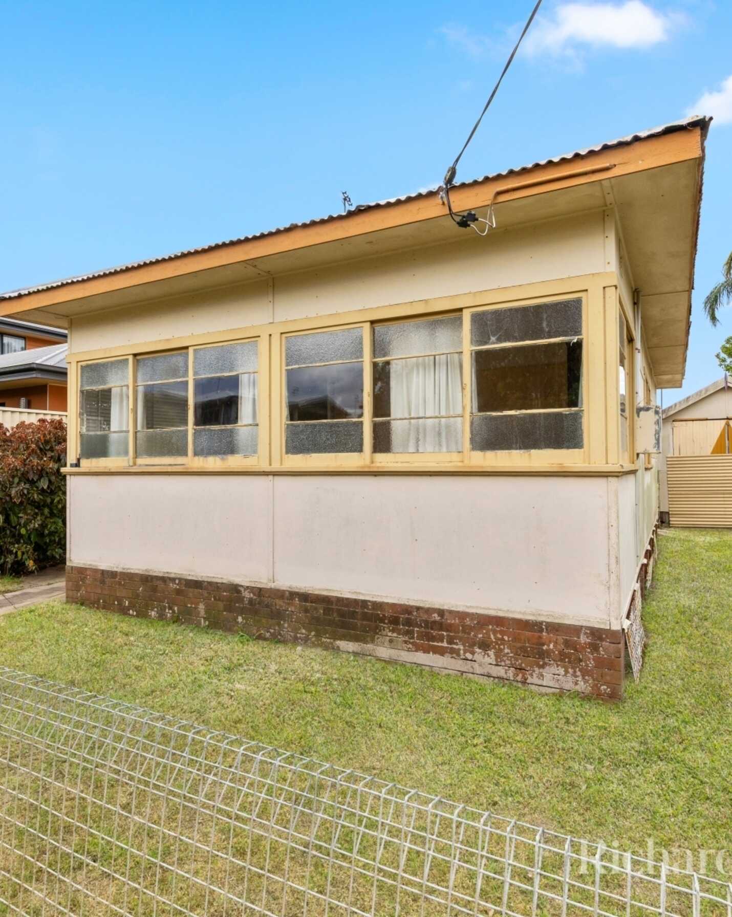 11 Eastern Road, Booker Bay - Thumbnail 3