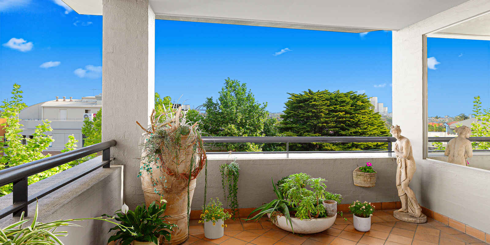 19/135-145 Sailors Bay Road Northbridge