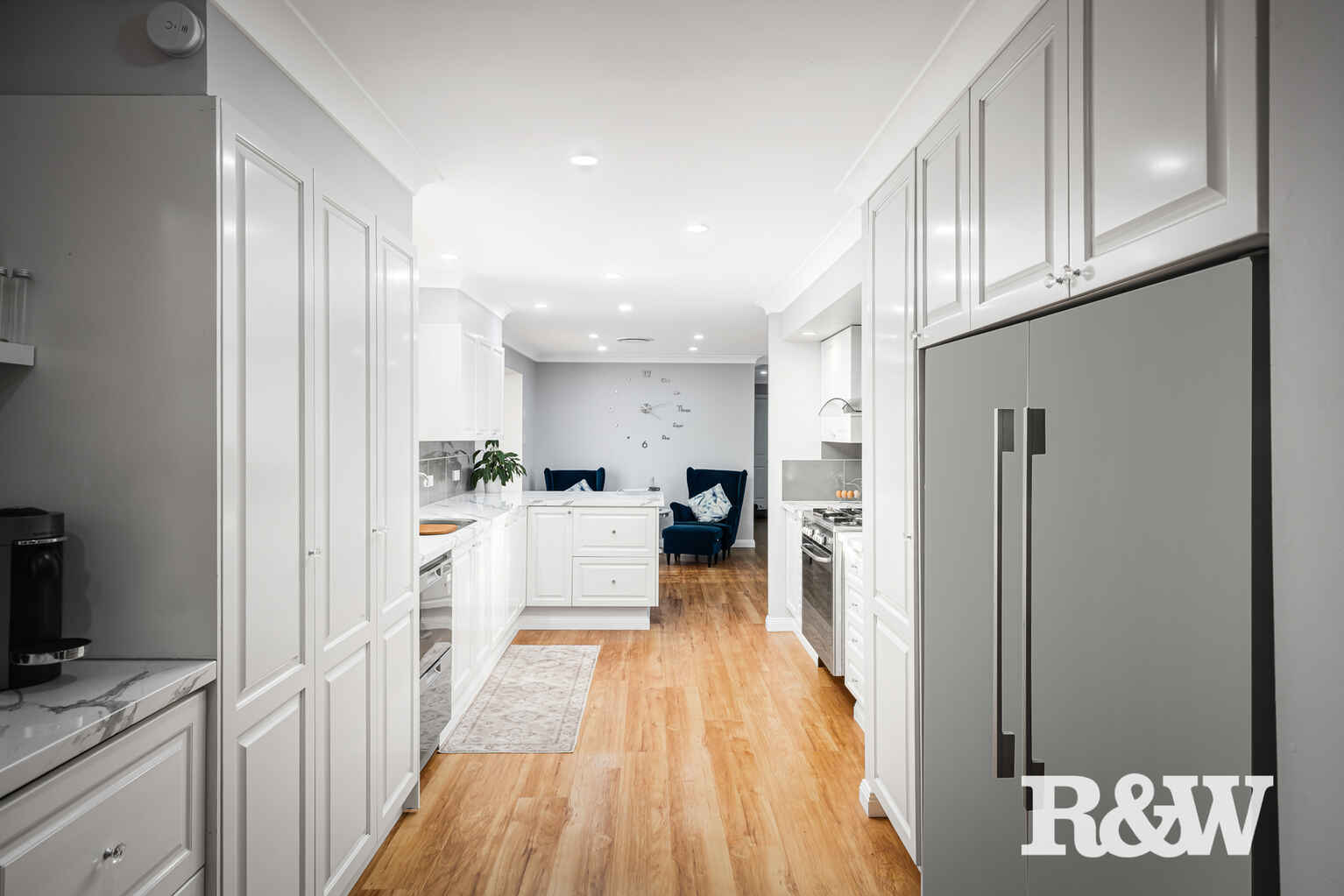 17 Clare Crescent Oakville