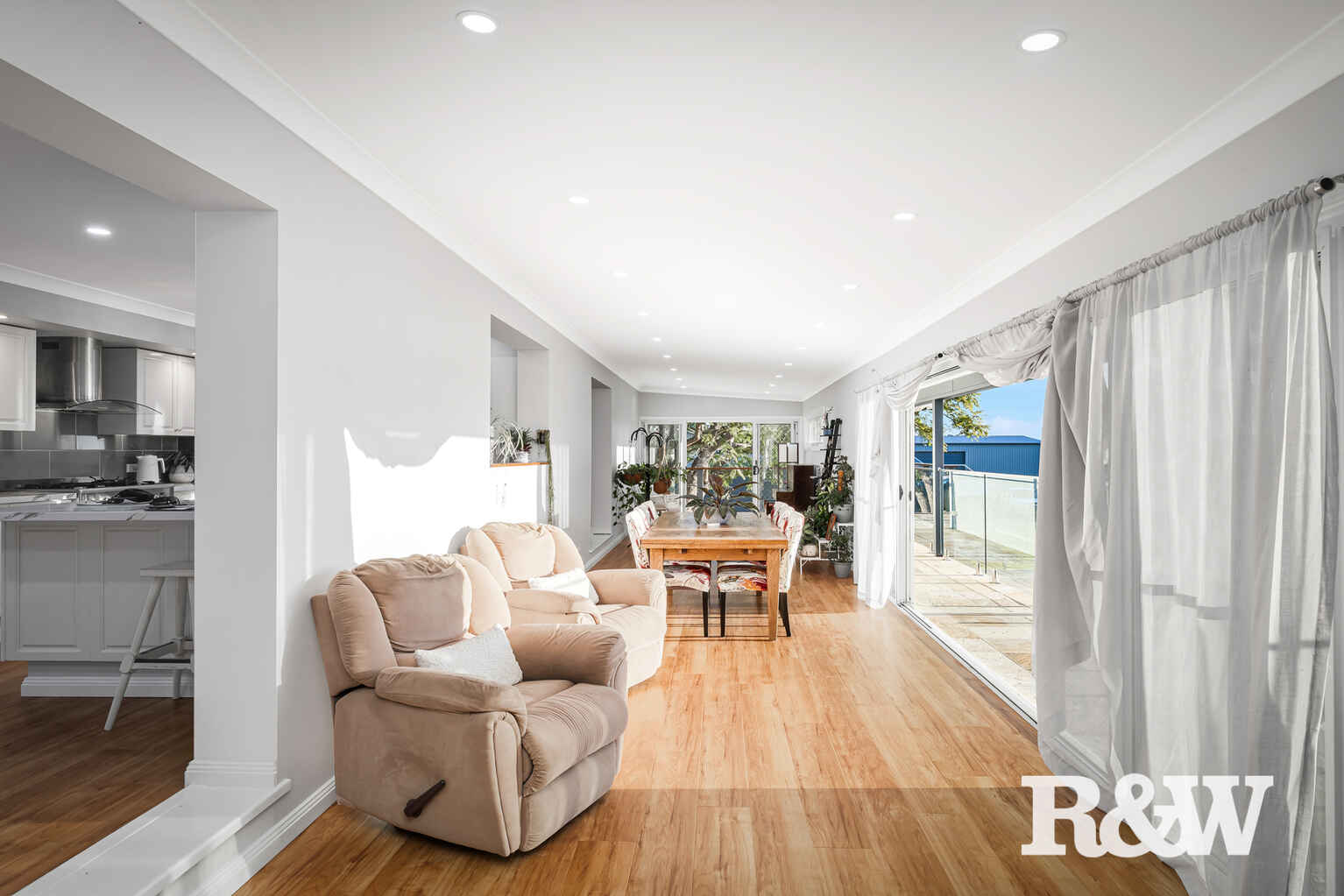 17 Clare Crescent Oakville