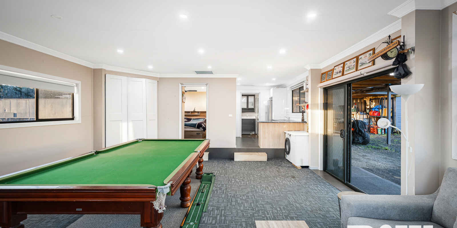 17 Clare Crescent Oakville 17 Clare Crescent Oakville