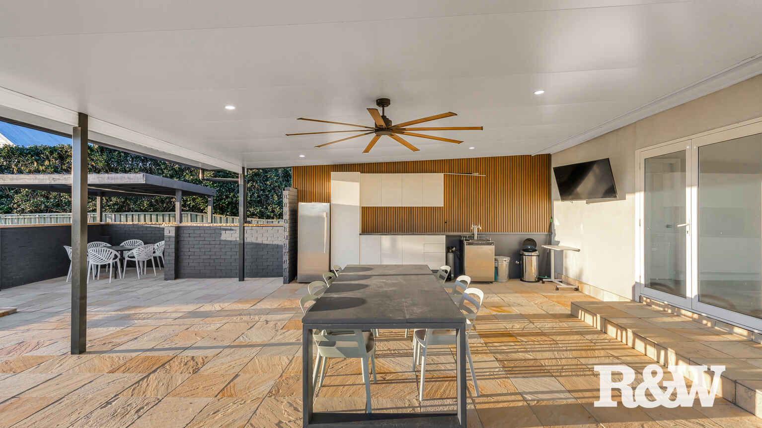 17 Clare Crescent Oakville