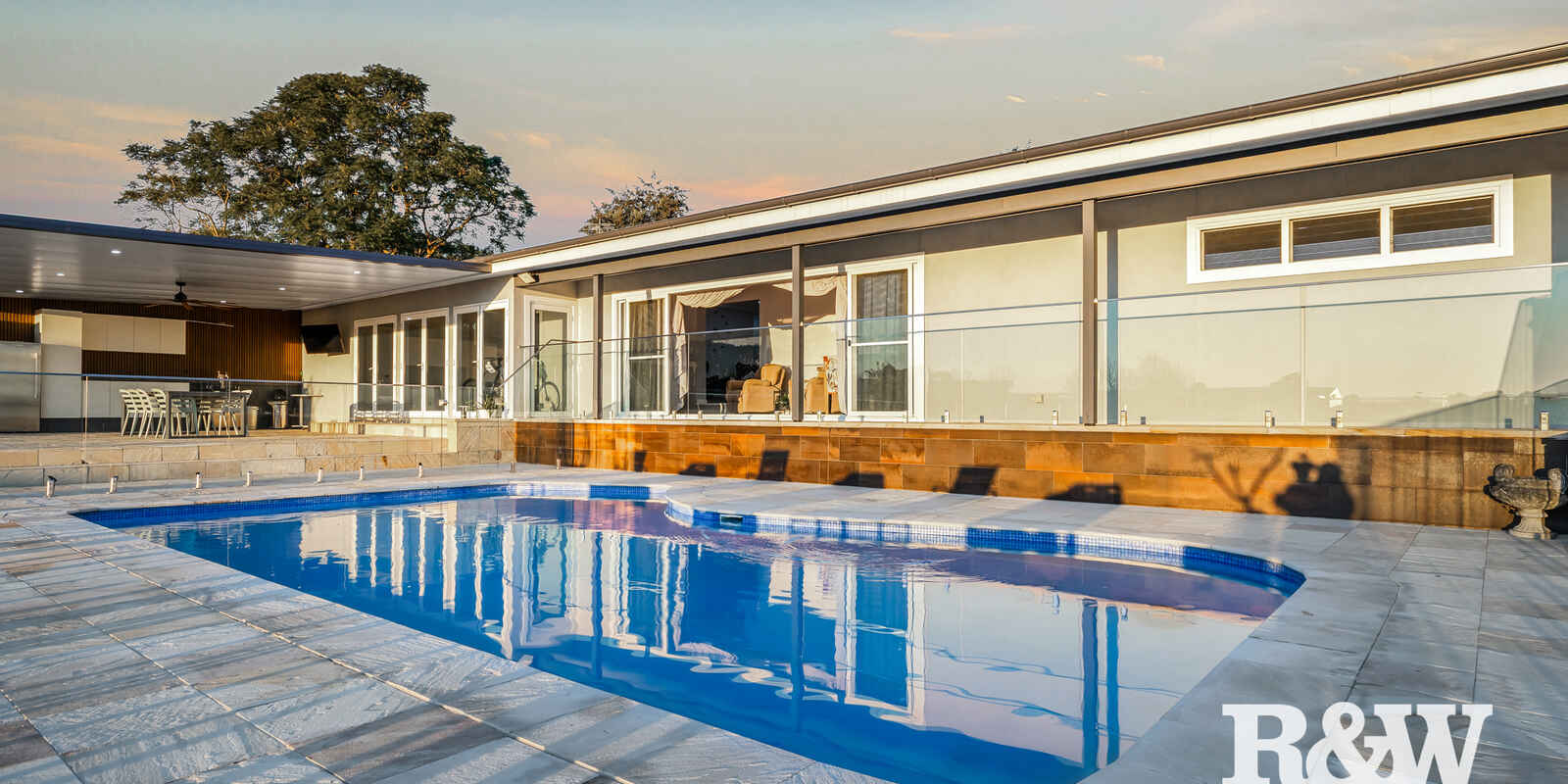 17 Clare Crescent Oakville 17 Clare Crescent Oakville