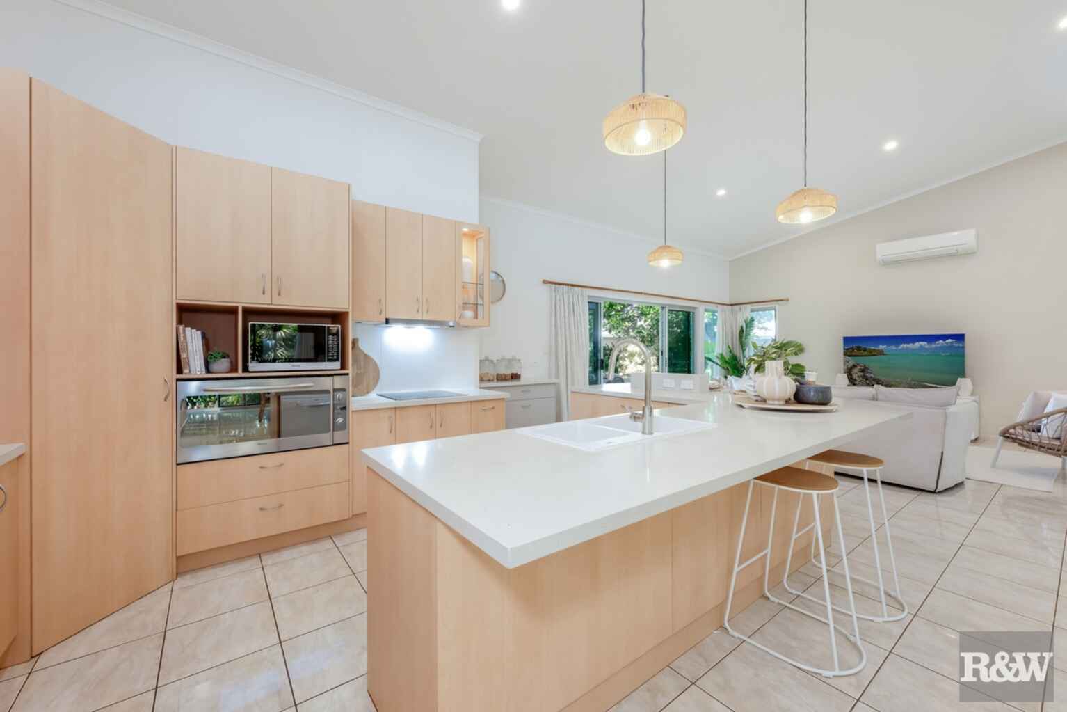 2 Jesse Court Bargara