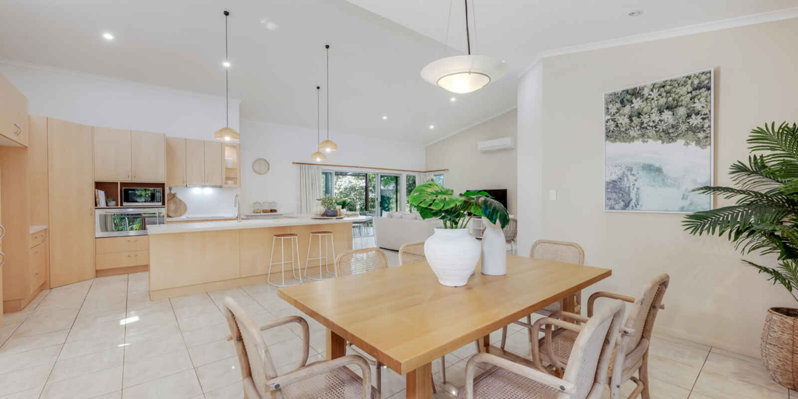 2 Jesse Court Bargara