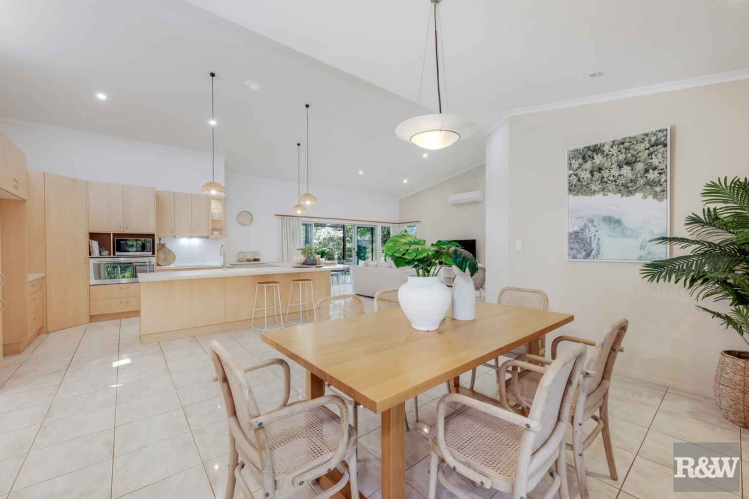 2 Jesse Court Bargara