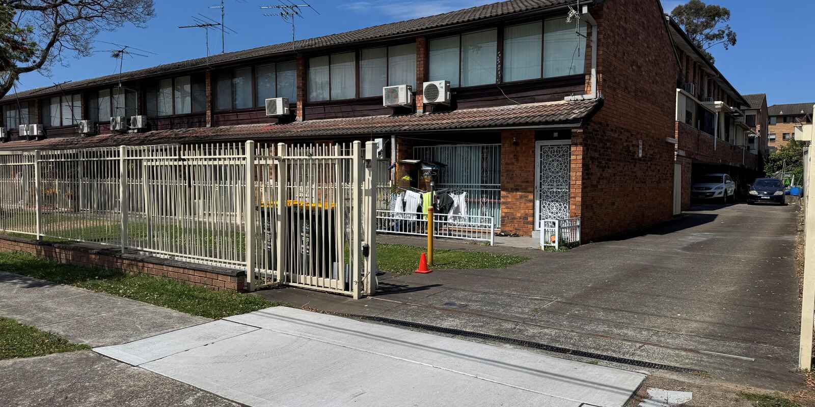 2/26 St Johns Road Cabramatta