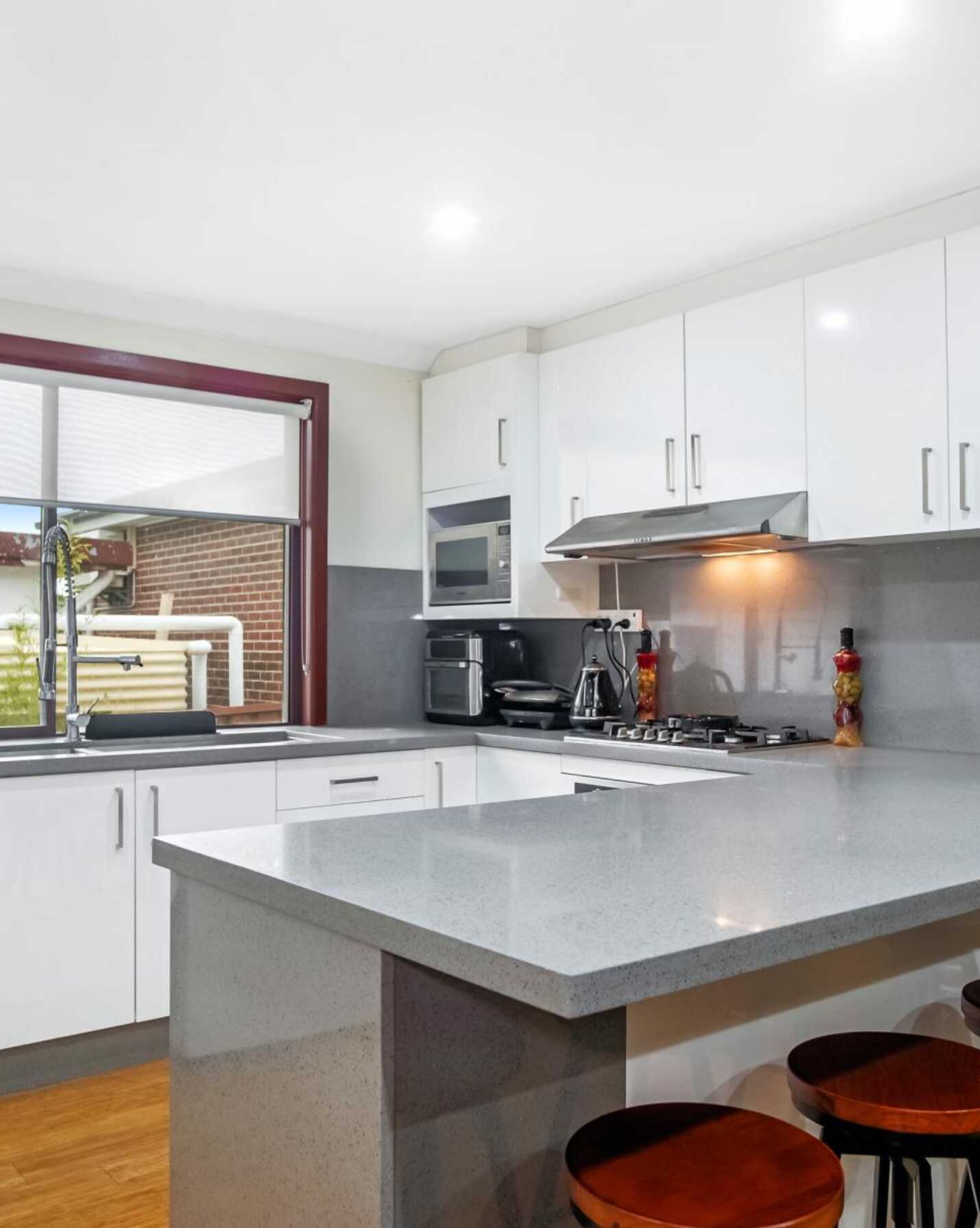 18 Mcilvenie Canley Heights, Heights - Thumbnail 3