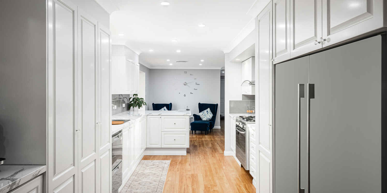 17 Clare Crescent Oakville