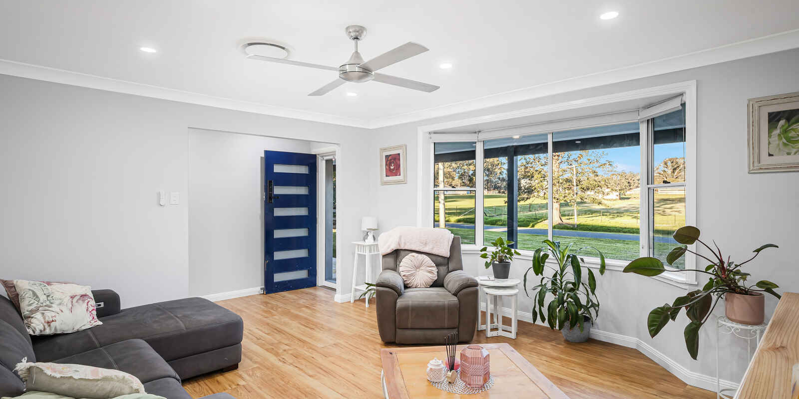 17 Clare Crescent Oakville