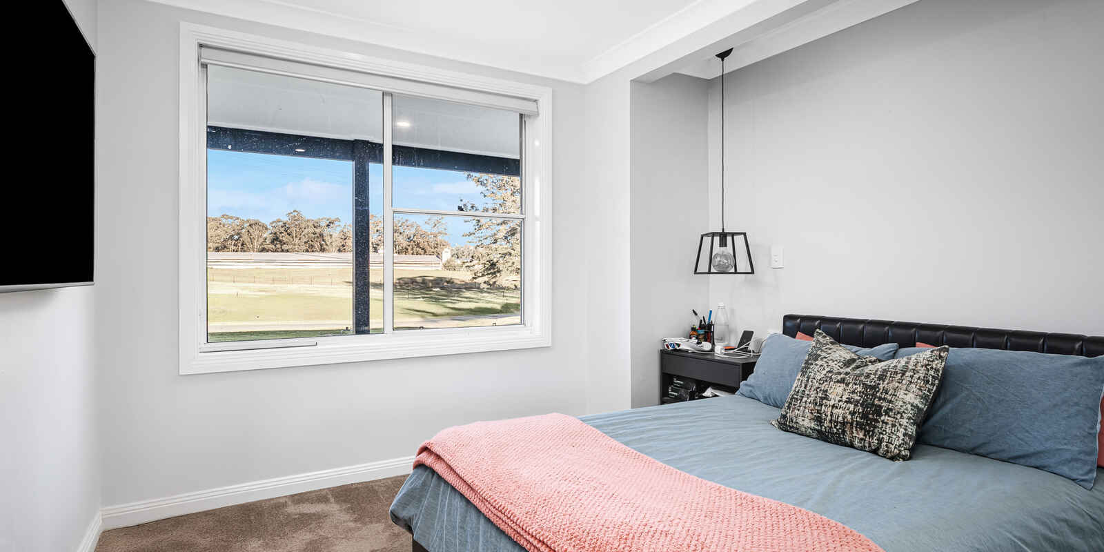 17 Clare Crescent Oakville