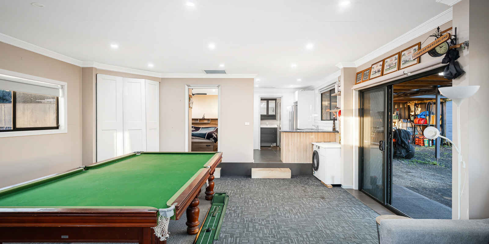 17 Clare Crescent Oakville