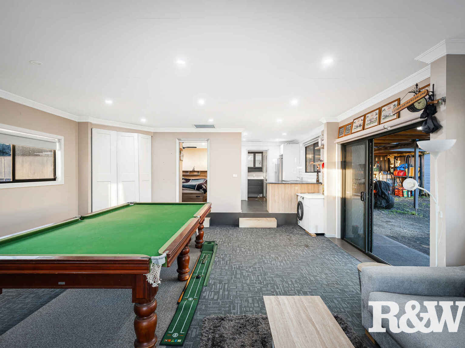 17 Clare Crescent Oakville