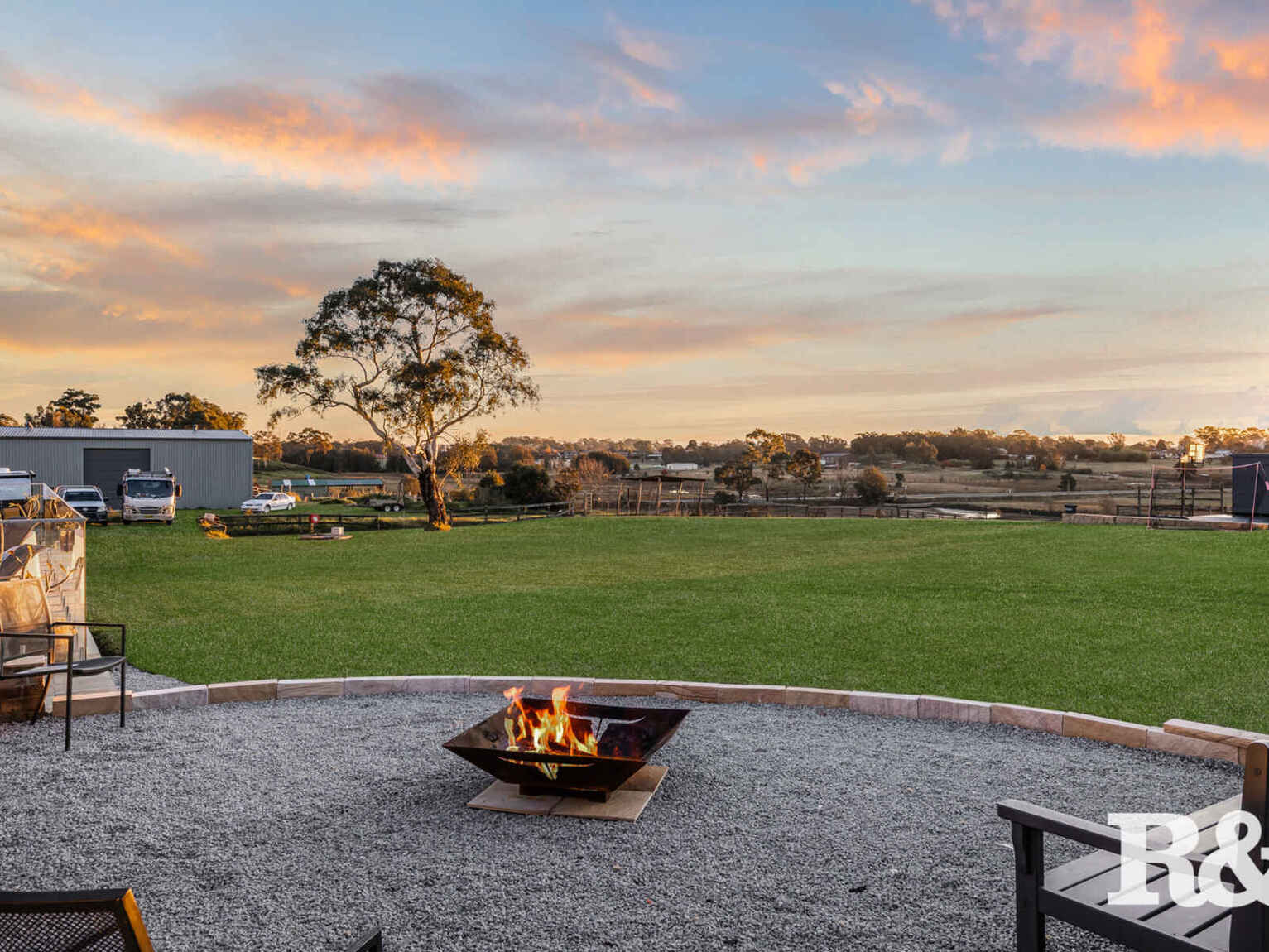 17 Clare Crescent Oakville