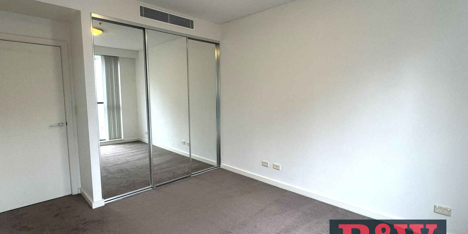 212/2 Brodie Spark Drive Wolli Creek