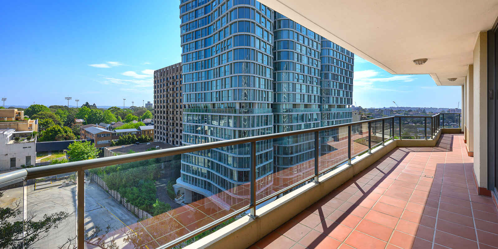 902/37-39 McLaren Street North Sydney