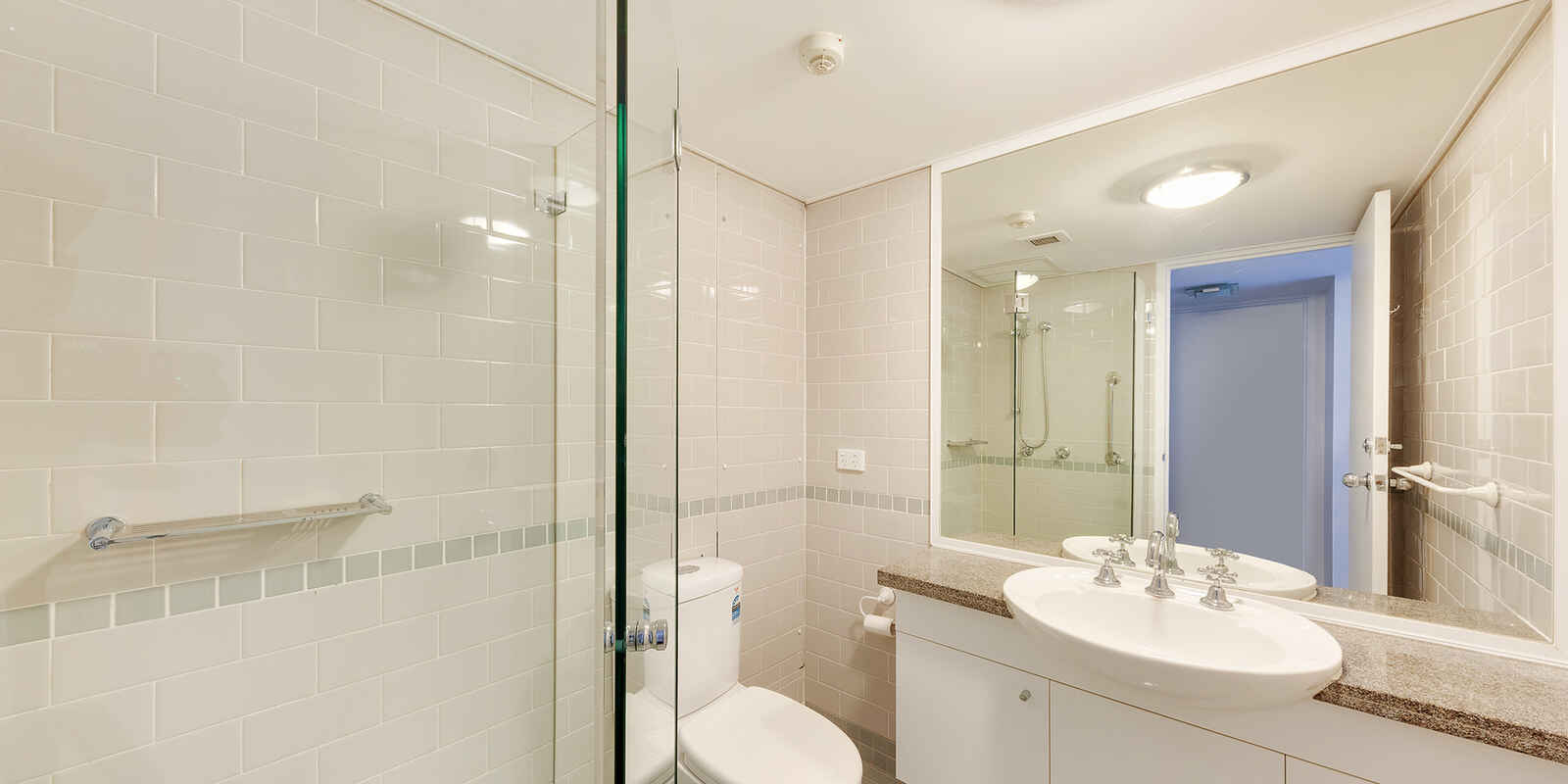 902/37-39 McLaren Street North Sydney