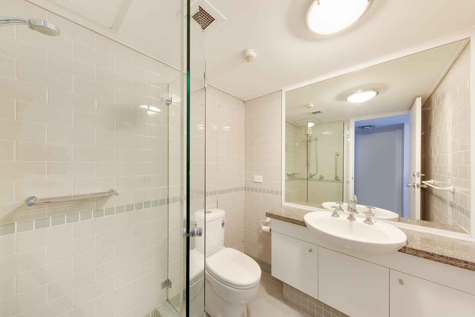 902/37-39 McLaren Street North Sydney