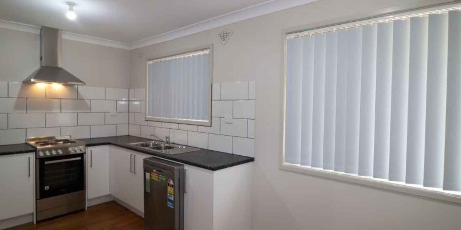 8 Mulgoa Road Regentville