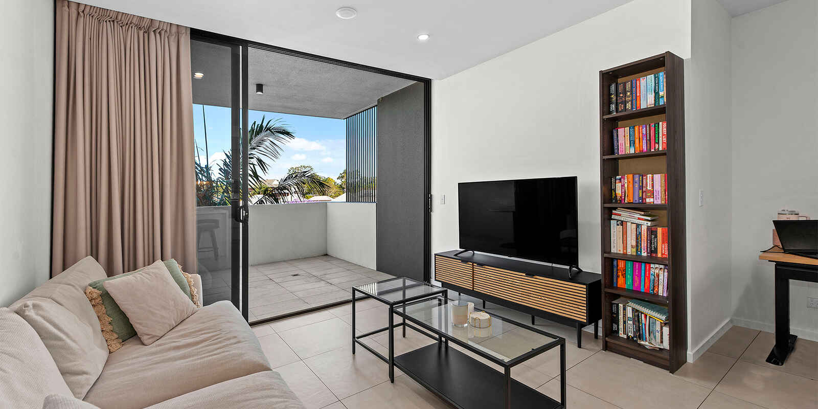 208/8 Zillah Street Stones Corner