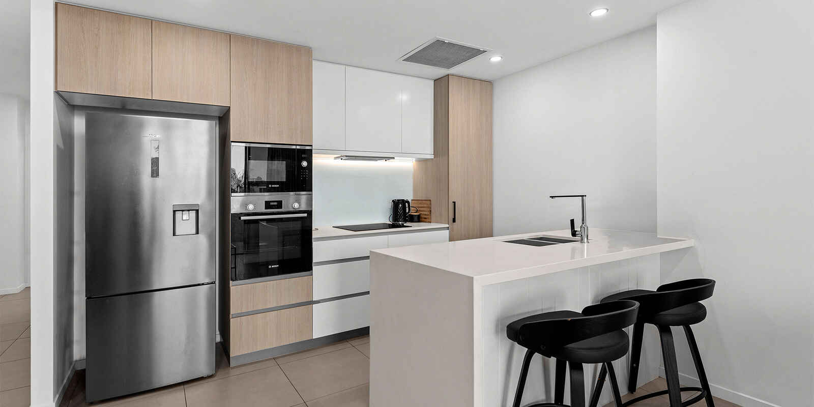 208/8 Zillah Street Stones Corner