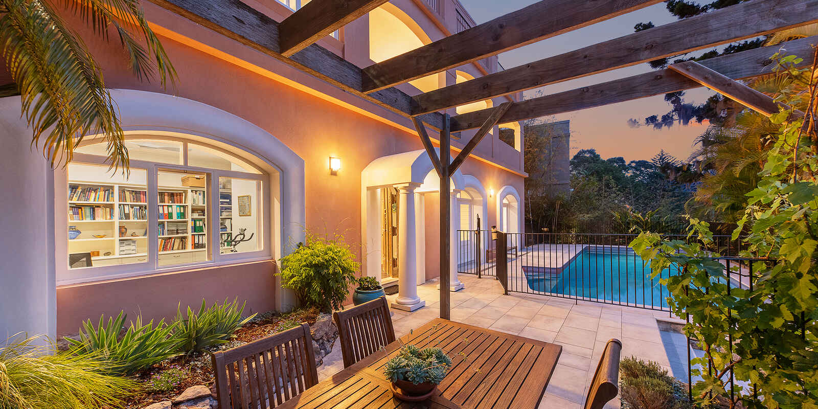 12 Rembrandt Drive Middle Cove