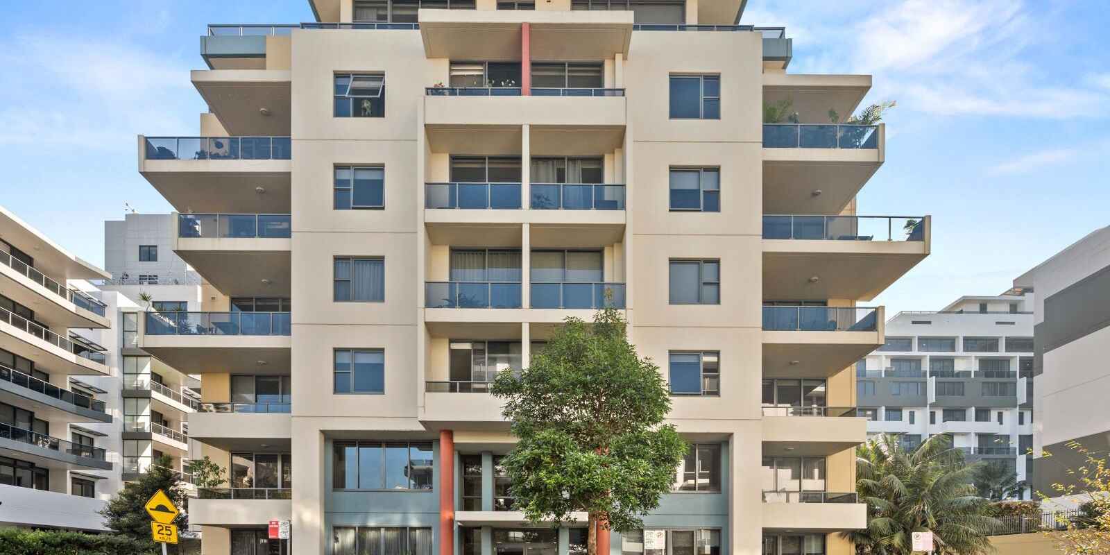 334/28 Danks Street Waterloo